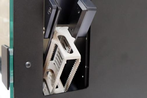 The Twister® Film Coverslipper